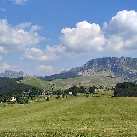 Cemerno Cottage Gacko Kültér fotó