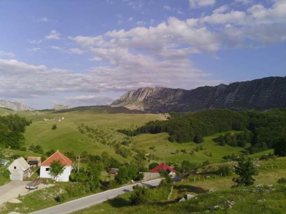 Cemerno Cottage Gacko Kültér fotó