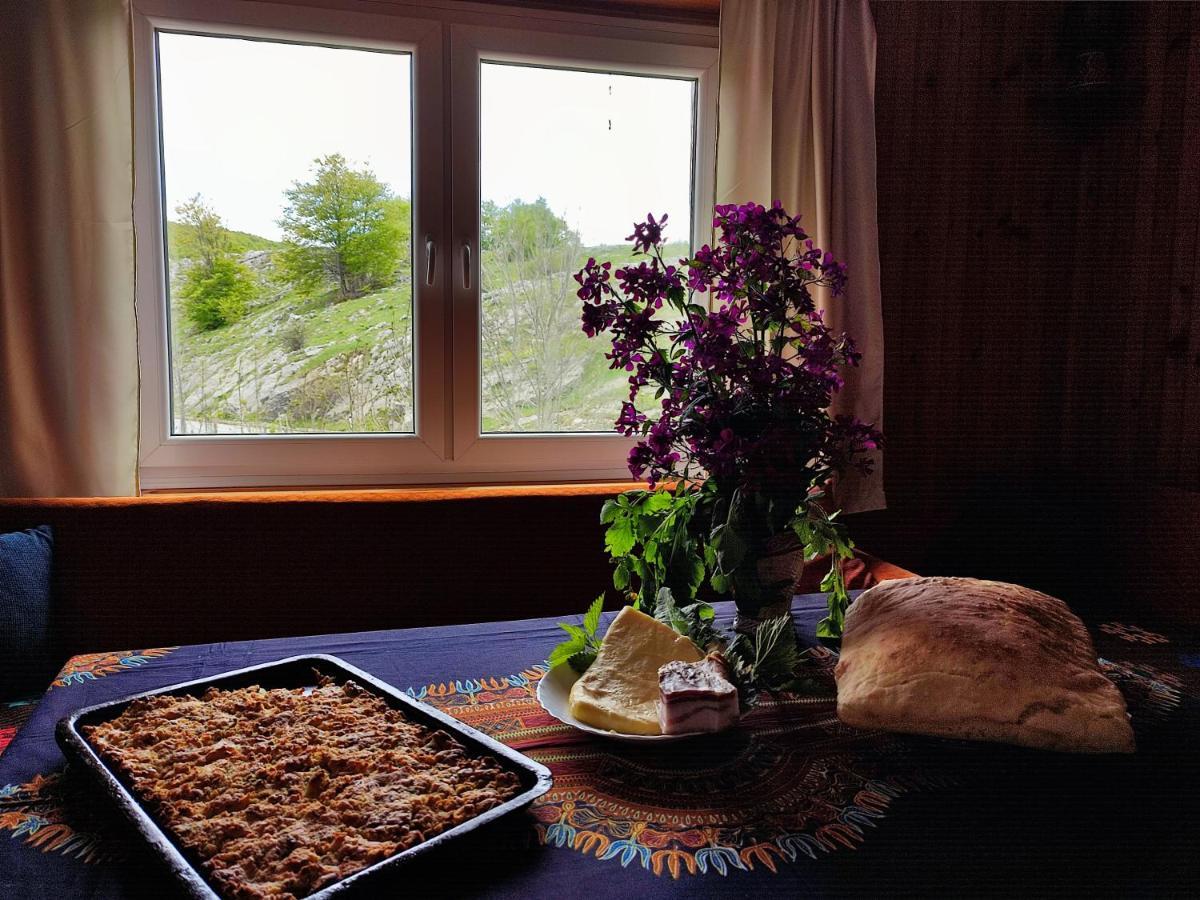 Cemerno Cottage Gacko Kültér fotó